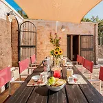 Private Trulli Retreat With Pool Near - Trulli Serena *
