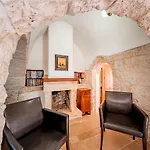 Private Trulli Retreat With Pool Near - Trulli Serena *