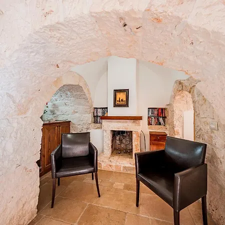 Villa Private Trulli Retreat With Pool Near - Trulli Serena Alberobello