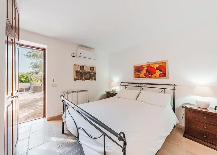 Βίλα Private Trulli Retreat With Pool Near - Trulli Serena Αλμπερομπέλο