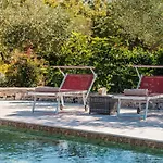 Private Trulli Retreat With Pool Near - Trulli Serena Villa *
