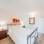 Private Trulli Retreat With Pool Near - Trulli Serena *