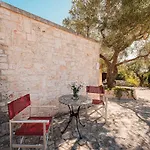 Villa Private Trulli Retreat With Pool Near - Trulli Serena *